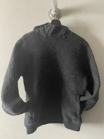 BURTON 블랙 후드 플리스 자켓 S 루즈핏