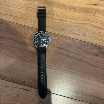 Ice Watch 블랙 쿼츠 손목시계