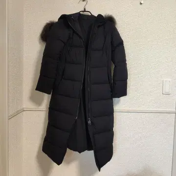 TATRAS 블랙 다운 자켓 후드 부착