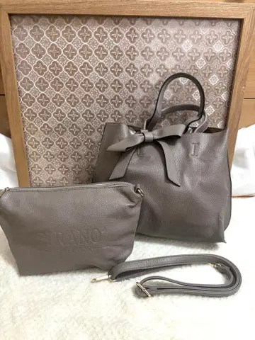 FIRANO 리본 포함 그레이 핸드백 파우치