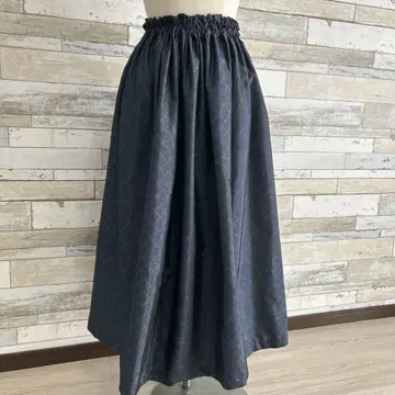 오시마 명주 기하학 패턴 다크 그레이 롱 스커트