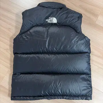 THE NORTH FACE 700 센터 로고 다운 베스트