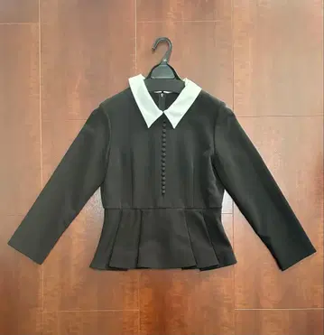 JENNE 블랙 긴팔 블라우스