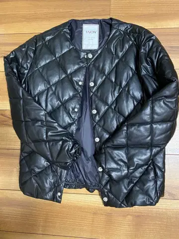 TAION CITY LINE 블랙 다운 자켓