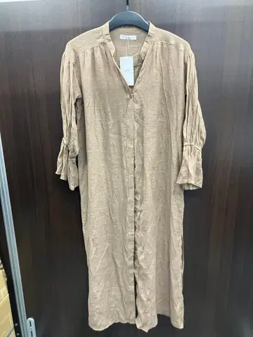 미사용 새상품 동급 fifth 베이지 긴팔 셔츠 원피스 M