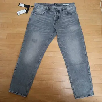 안토니 모라토 블랙진 (워시 가공) 36인치