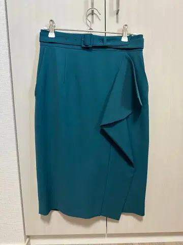 [새상품급] PINKY&DIANNE 랩 스타일 타이트 스커트 그린 36