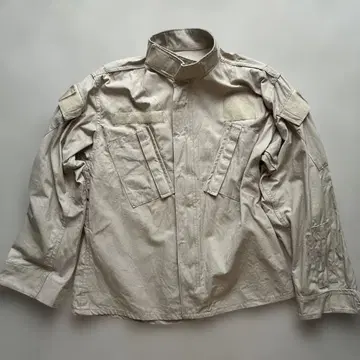 베이지 밀리터리 자켓 SMALL - X-SHORT