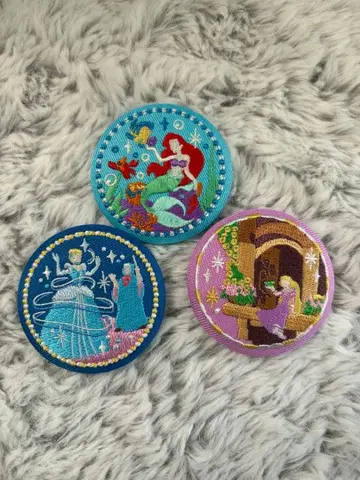 디즈니 반다이 자수 캔 배지