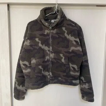 AMERICAN EAGLE 카모 패턴 플리스 자켓 XS