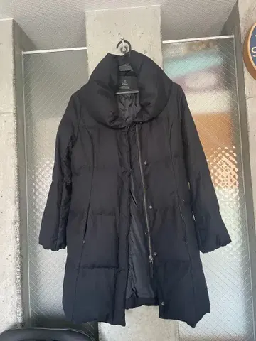 블랙 다운 코트