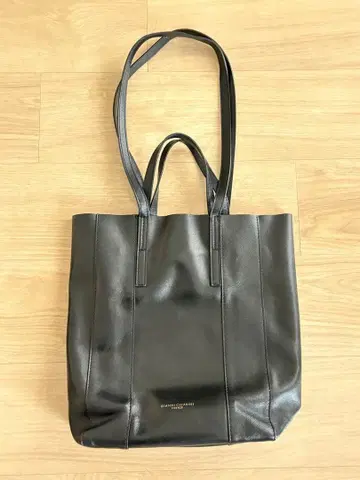 지아니카리니 토트백 슈퍼 라이트