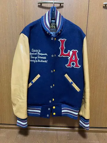 Destiny LA 자수 바시티 자켓 M 사이즈 네이비/베이지