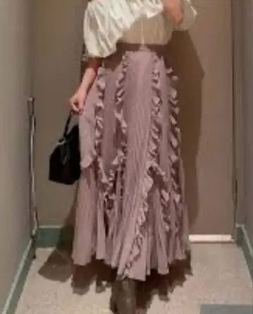 SNIDEL 시어 볼륨 플리츠 스커트 미사용 새상품