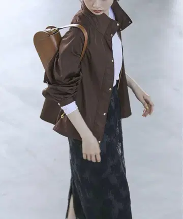 라 토탈리테(La Totalite) 트윌 후디드 마운틴 파카