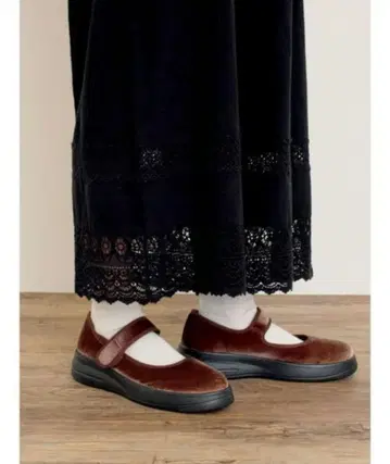 SM2 벨로아 스트랩 스니커즈