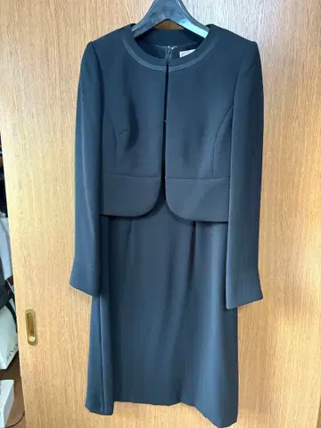 블랙 원피스 수트 자켓 포함