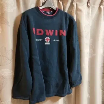 EDWIN 네이비 크루넥 맨투맨