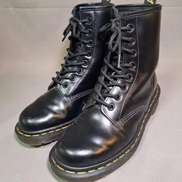 닥터마틴 Dr.Martens 1460 8홀 부츠 23cm