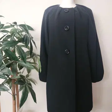 7-IDconcept 블랙 코트