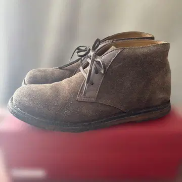 리걸 브라운 스웨이드 처카 부츠