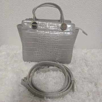 DIANA 핸드백 숄더 그레이 엠보 [새상품급]
