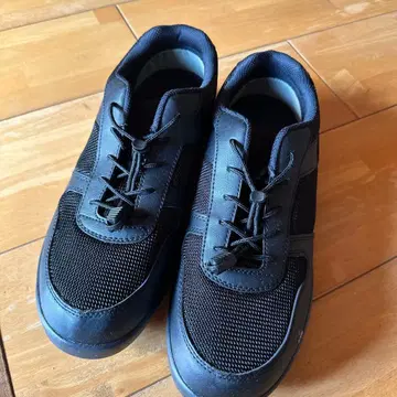 HIGRID 블랙 스니커즈