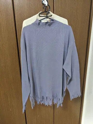 센스 오브 플레이스 프린지 니트 스웨터 2색 세트 어반 리서치