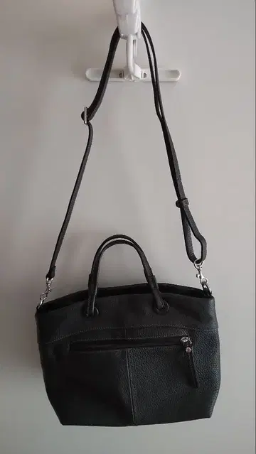 블랙 합성 피혁 2WAY 숄더백