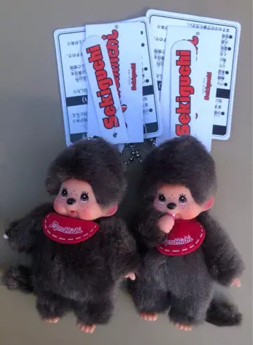 매우 귀여운 정품 새상품 택 포함 몽치치 키링 남아 2개 세트