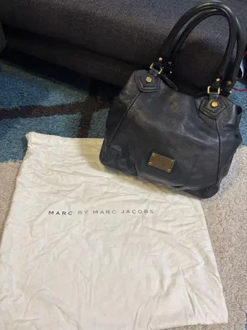마크 바이 마크 제이콥스 블랙 숄더백