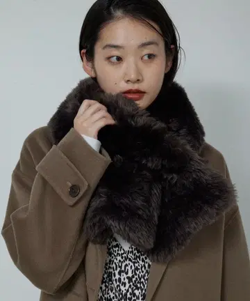 [2초 착용 가능!] 에코 퍼 크로스 머플러 브라운