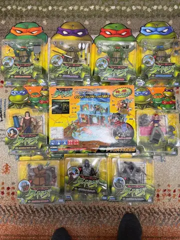 뮤턴트 터틀즈 피규어 세트