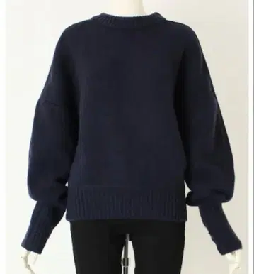 HYKE 크루넥 풀오버 니트 썸홀