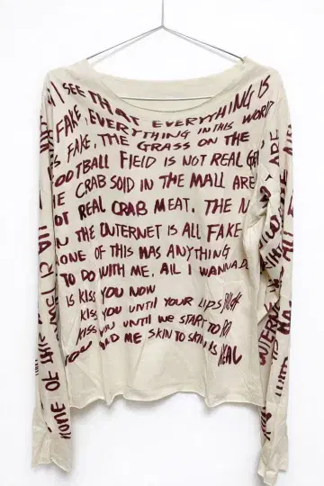 영문 그래픽 롱 슬리브 상의/티셔츠