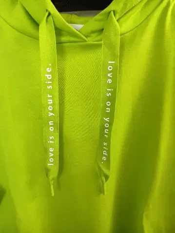 형광 그린 후드 부착 후드티