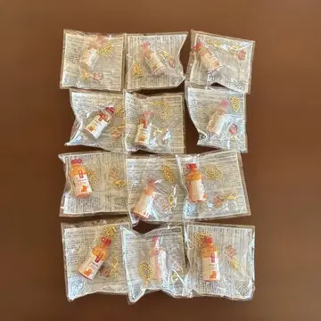 세븐일레븐 공차 아크릴 참 포함 미니어처 키링 2종 12개