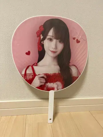 오타니 에미리 LOVE 부채