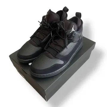 조던 블랙 하이컷 스니커즈