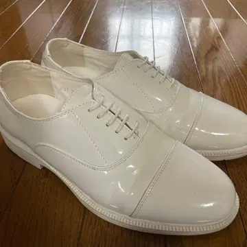 화이트 드레스 슈즈 레이스업