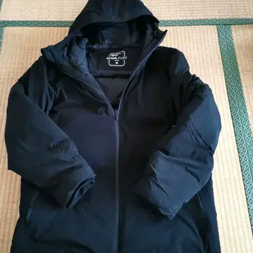 워크맨 기가 퍼프 퓨전 다운 후디 블랙