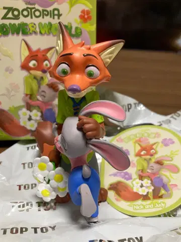 주토피아 피규어 닉 주디 FLOWER WORLD