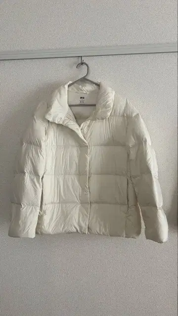 아이보리 다운 자켓 스탠드 카라