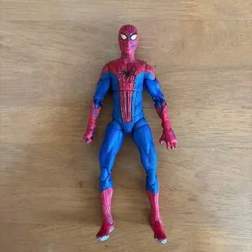 스파이더맨 가동식 피규어 약 15cm 마블 레전드