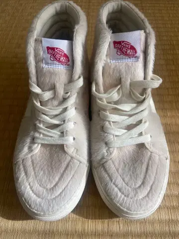 VANS 퍼 핑크 하이컷 스니커즈