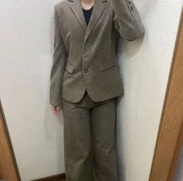 투모로우랜드 MACPHEE 브라운 테일러드 자켓 셋업