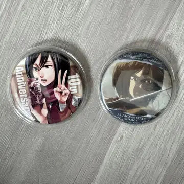 진격의 거인 미카사 아커만 캔뱃지 2개 세트