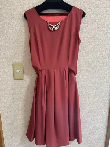 로즈 핑크 드레스 목걸이 포함