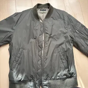 UNIQLO 그레이 MA-1 자켓