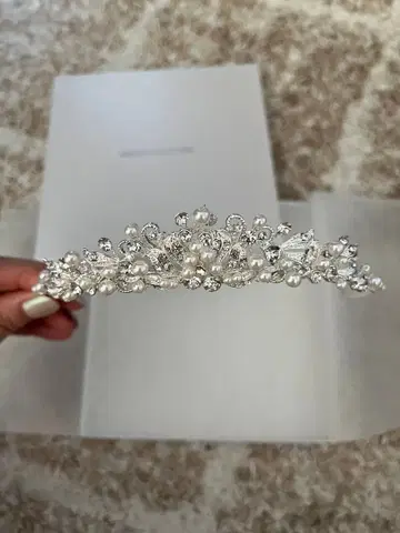 ANNAN WEDDING 티아라 [ 낮게 내려오는 머리띠 티아라 ]